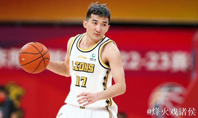 孙铭徽13+12胡金秋24分 广厦克四川取3连胜