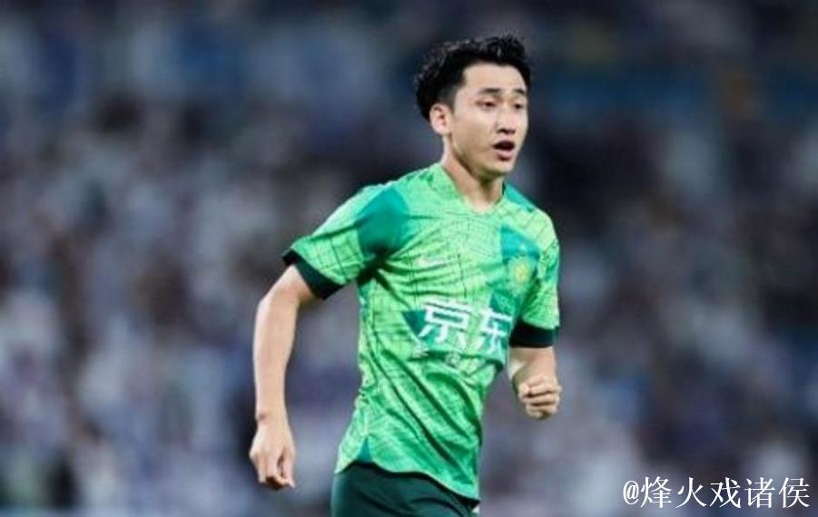 在足协杯决赛前夜，他亲手拆掉了自己的更衣柜，不是俱乐部通知，也不是媒体爆料，28岁的他亲自公布了转会决定，选择放弃安稳迎接新挑战